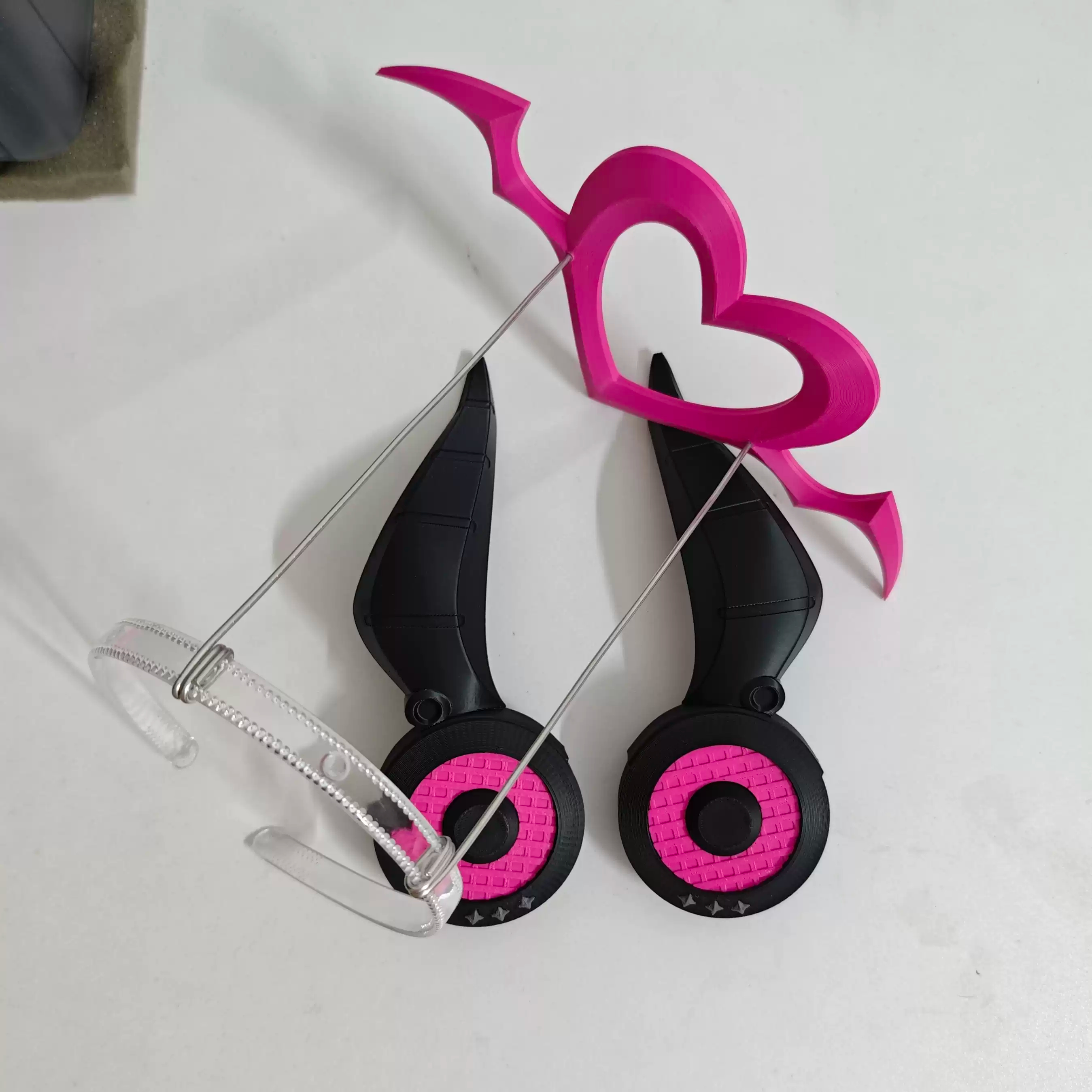 Anime Zenless Zone Zero Angels - مراجعة Cosplay Prop Discord وسعره