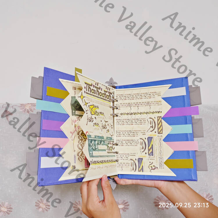 Anime Zenless Zone Zero Lucia  - مراجعة Cosplay Prop Book وسعره
