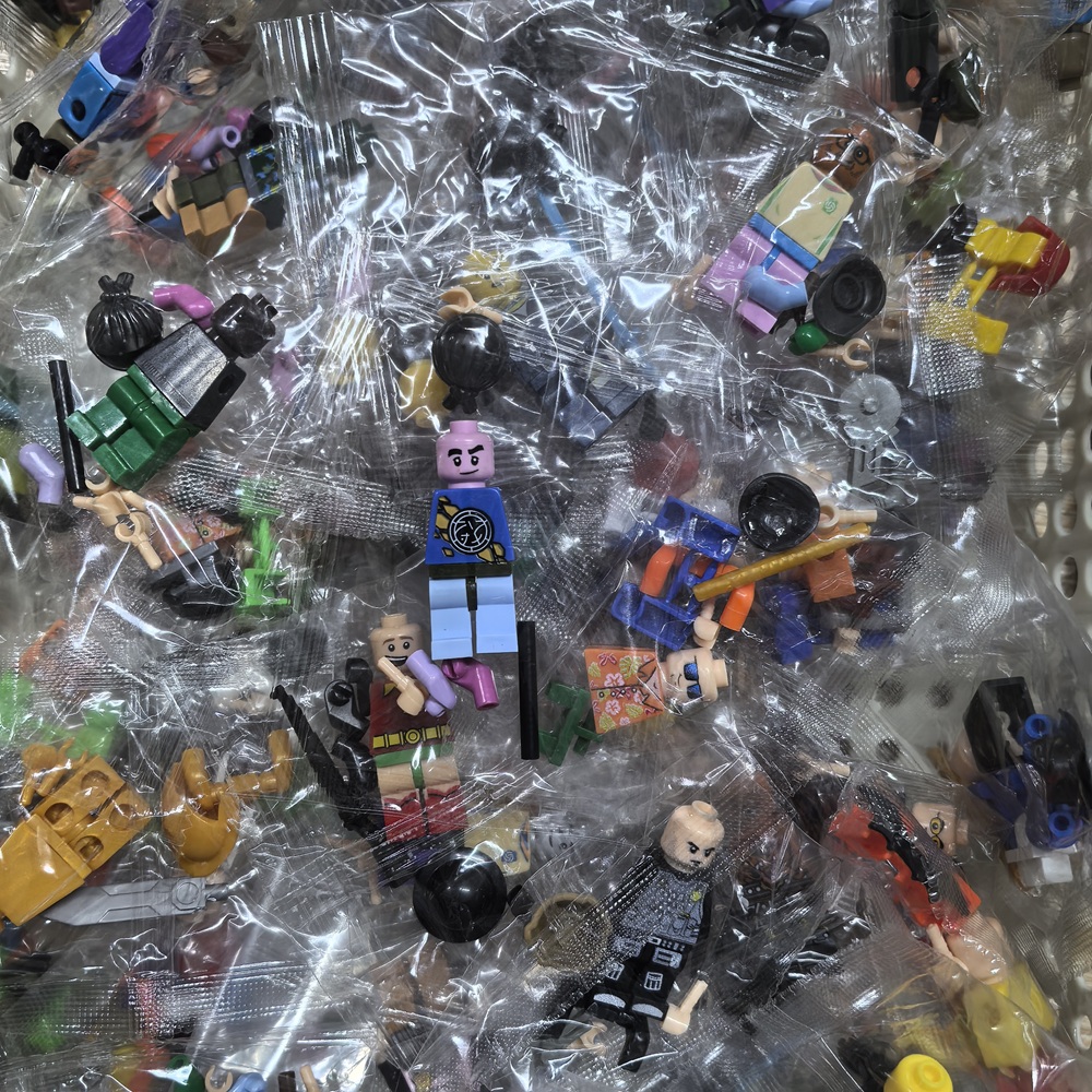 50pcs Random Mini Action Figur - مراجعة Cosplay Prop Building وسعره